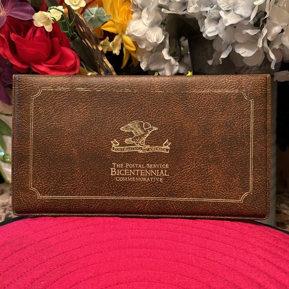 Postal Service Bicentennial Commemorative - First Postmaster Ben Frankiln Medal - Picture 8 of 8